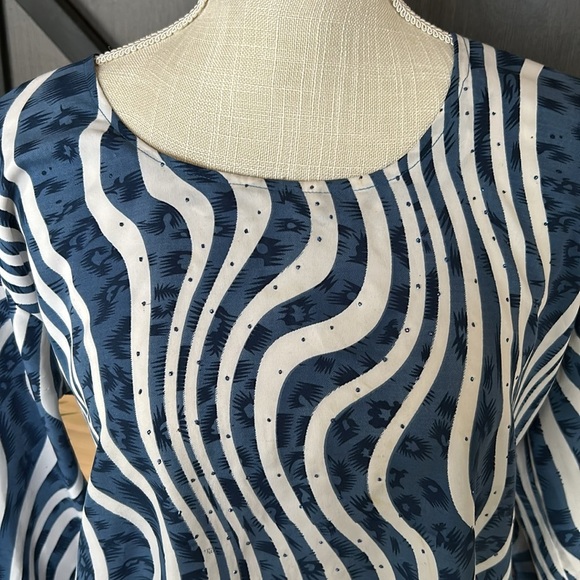 Priya beach cover up white and blue one size - Picture 3 of 7